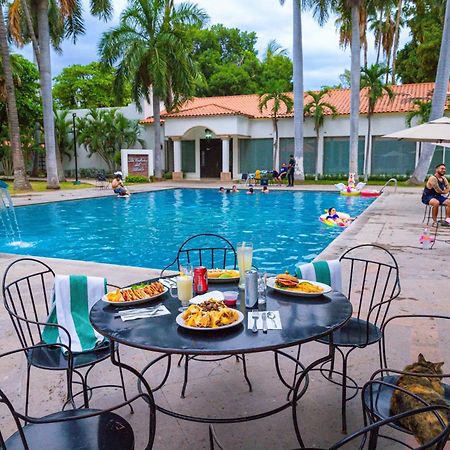 ホテル Inhouse Select Hacienda Tres Rios Culiacán エクステリア 写真