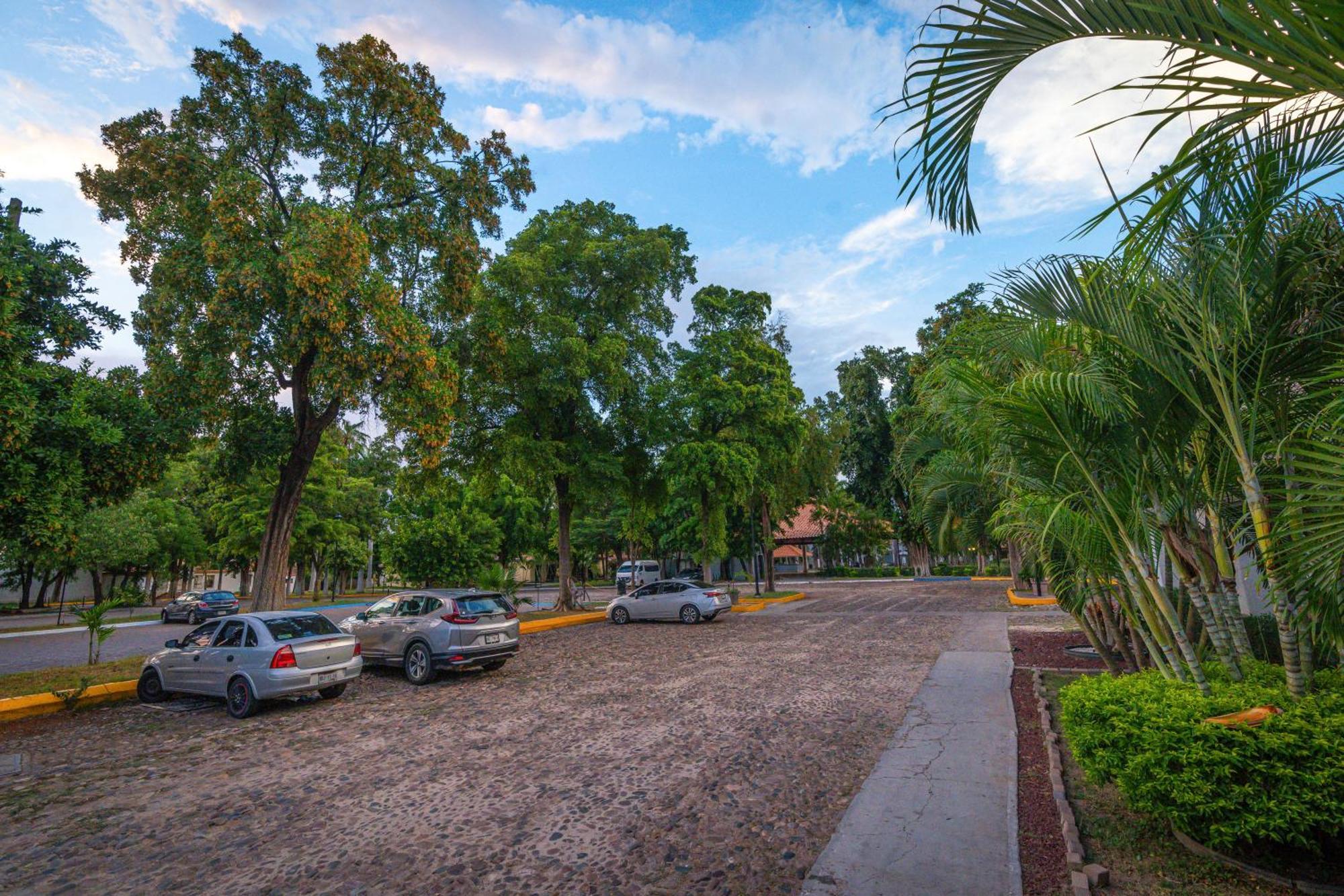 ホテル Inhouse Select Hacienda Tres Rios Culiacán エクステリア 写真