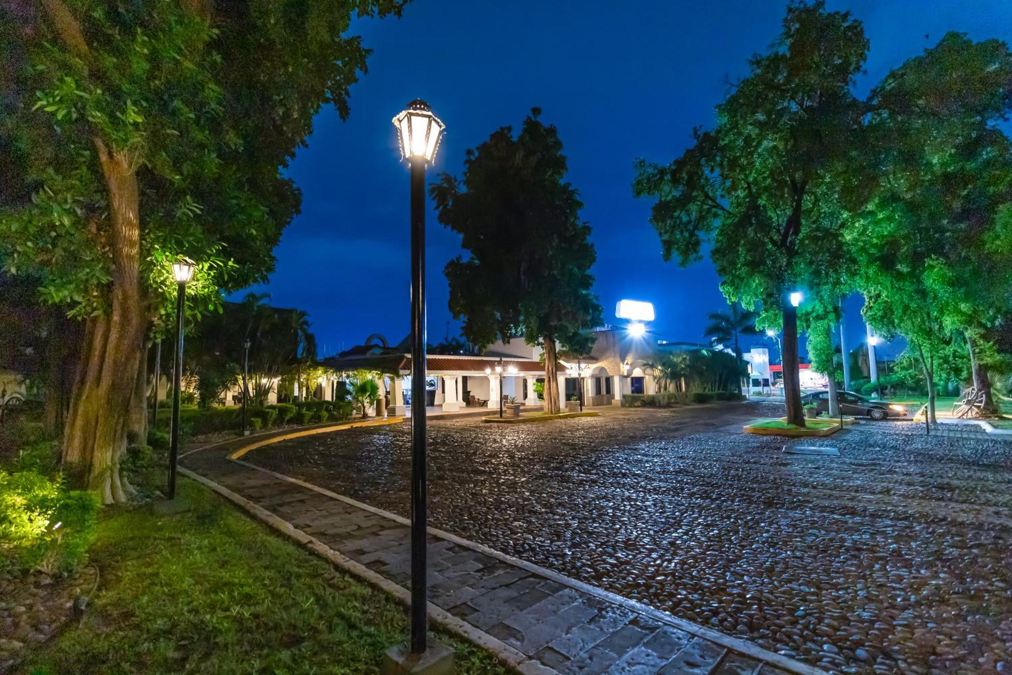 ホテル Inhouse Select Hacienda Tres Rios Culiacán エクステリア 写真