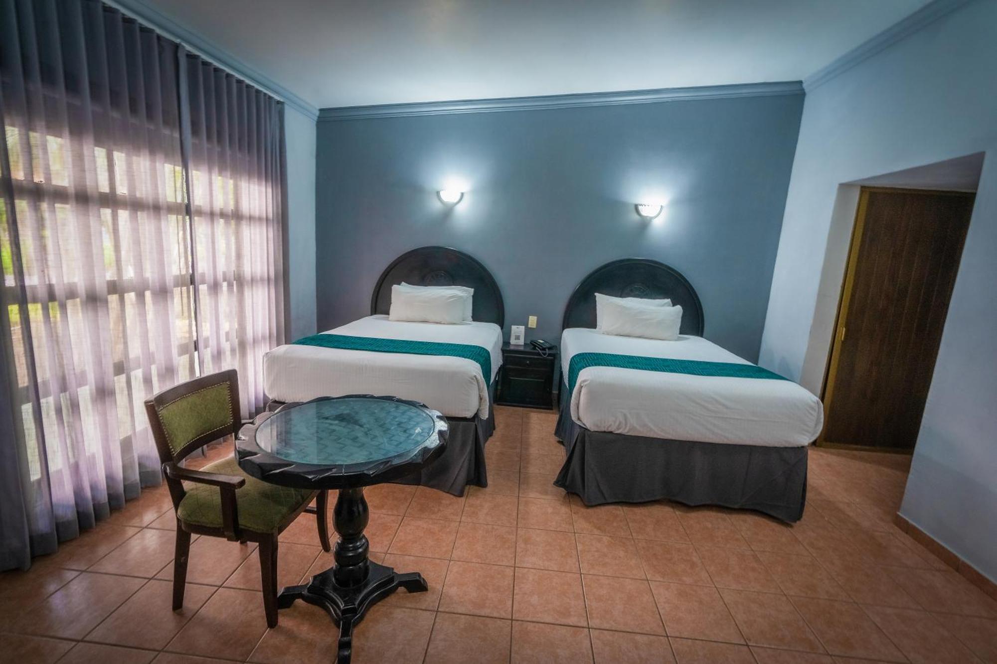 ホテル Inhouse Select Hacienda Tres Rios Culiacán エクステリア 写真