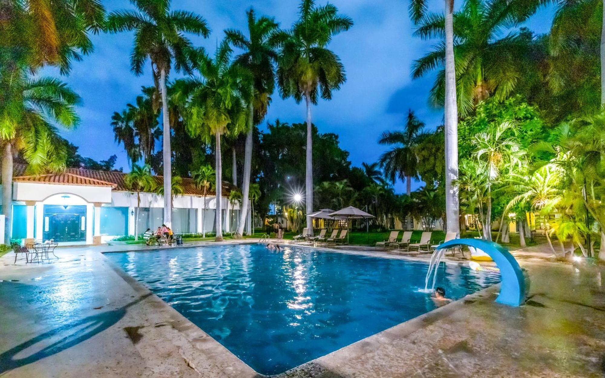 ホテル Inhouse Select Hacienda Tres Rios Culiacán エクステリア 写真
